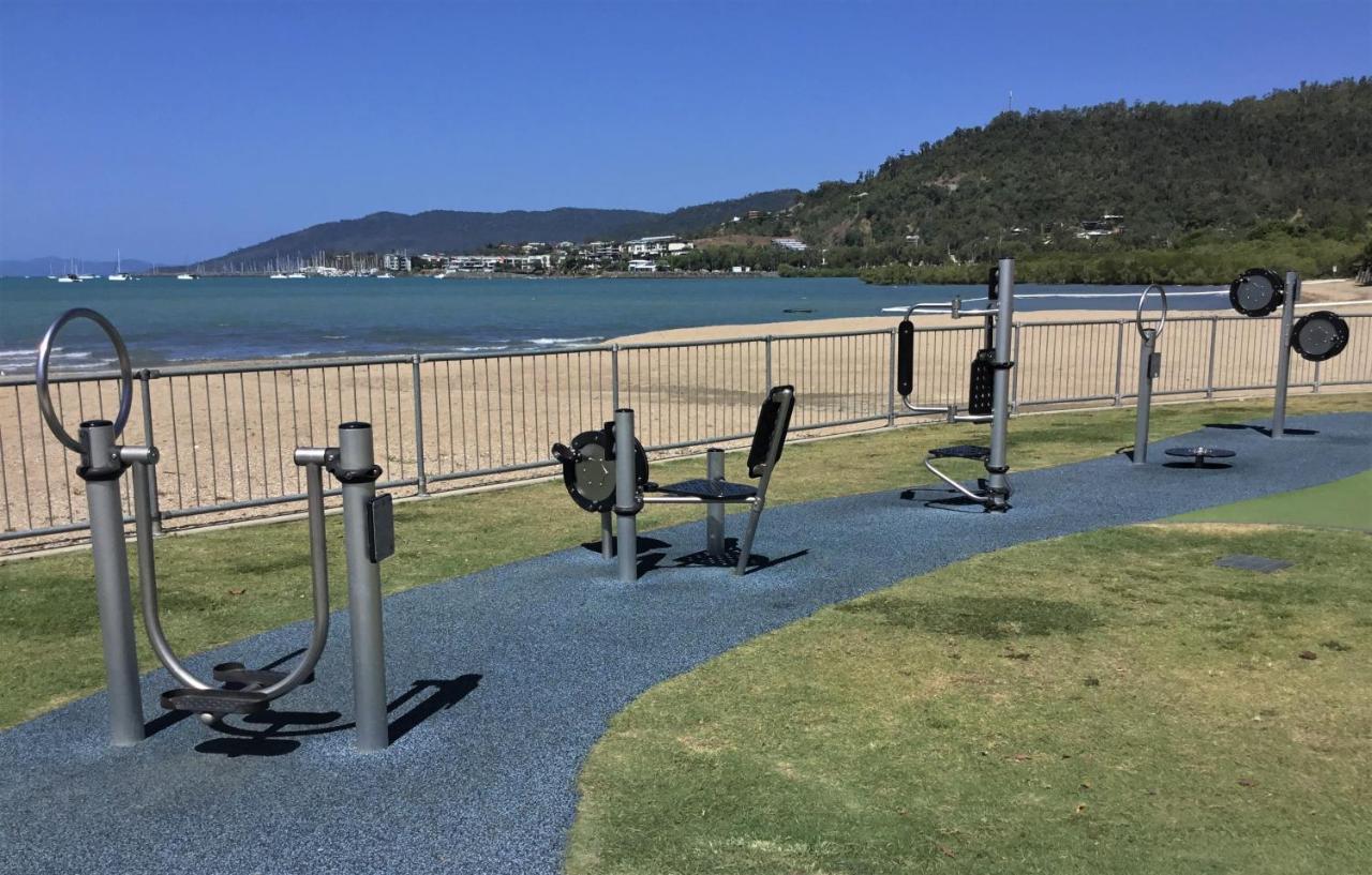 Whitsunday Waterfront Apartments Еърли Бийч Екстериор снимка