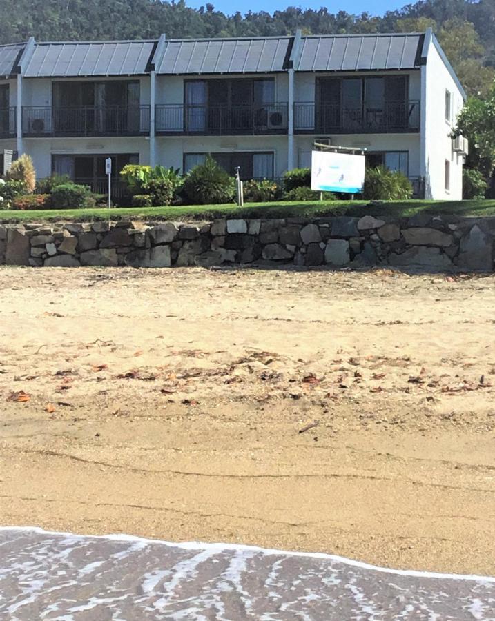 Whitsunday Waterfront Apartments Еърли Бийч Екстериор снимка