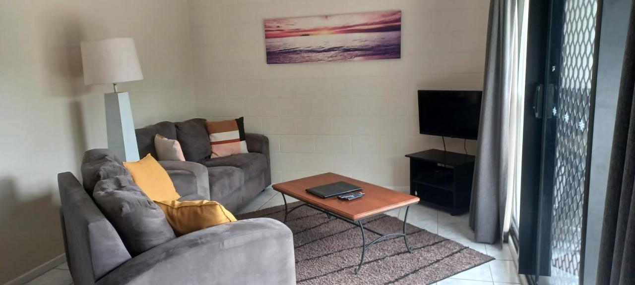Whitsunday Waterfront Apartments Еърли Бийч Екстериор снимка