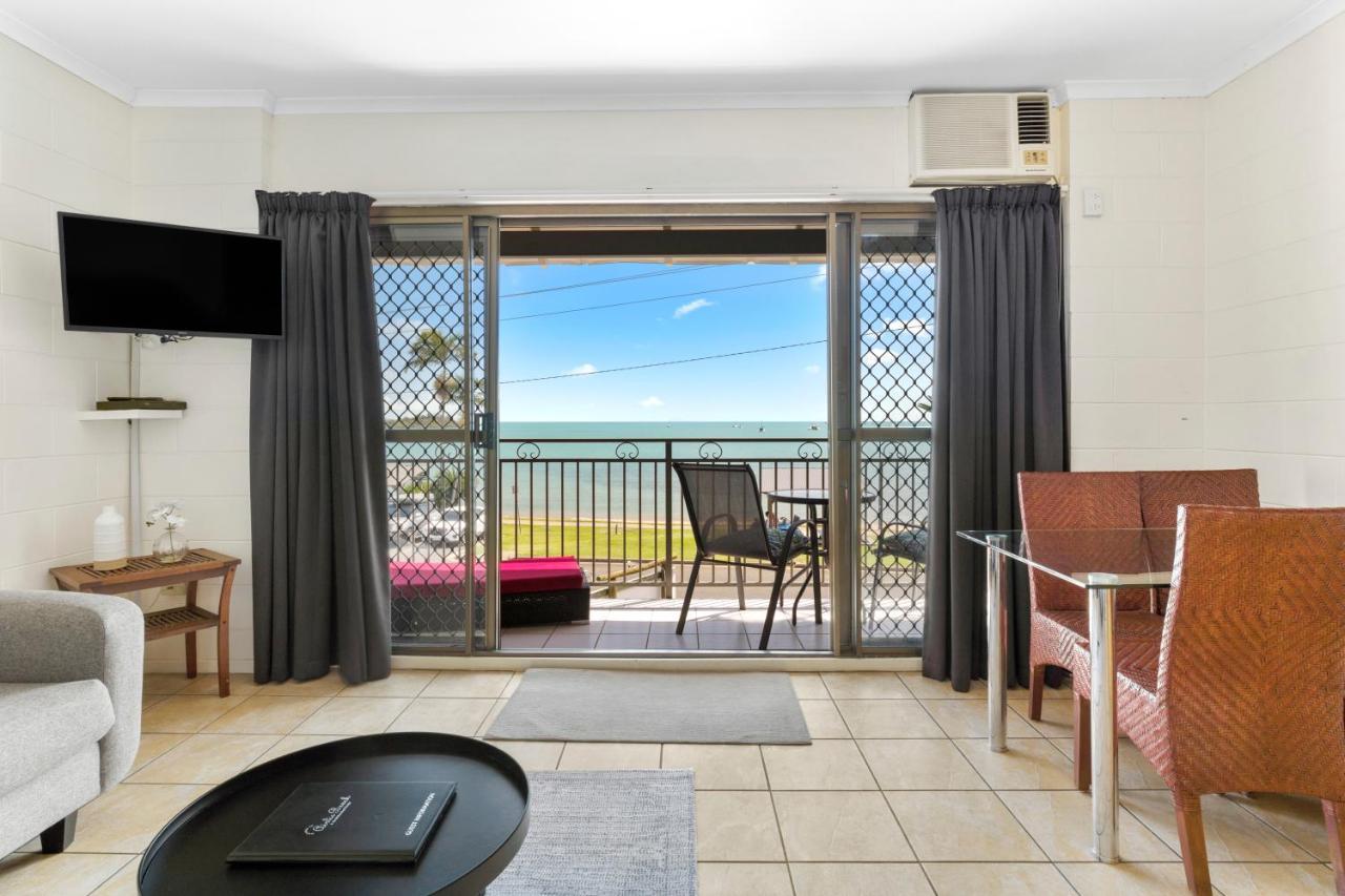 Whitsunday Waterfront Apartments Еърли Бийч Екстериор снимка
