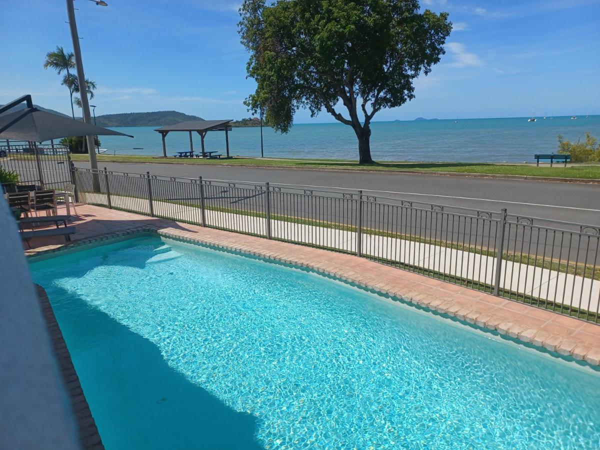 Whitsunday Waterfront Apartments Еърли Бийч Екстериор снимка