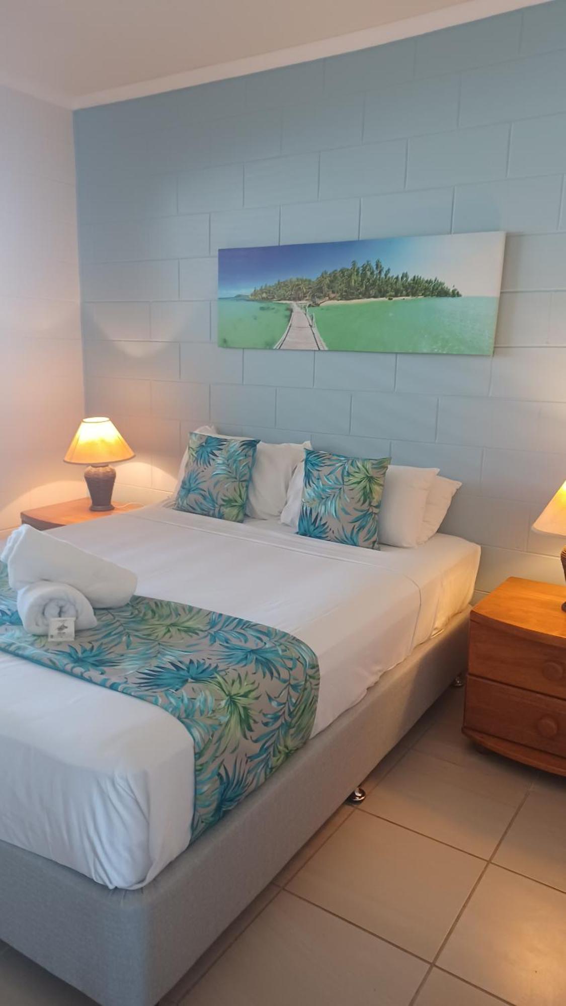 Whitsunday Waterfront Apartments Еърли Бийч Екстериор снимка